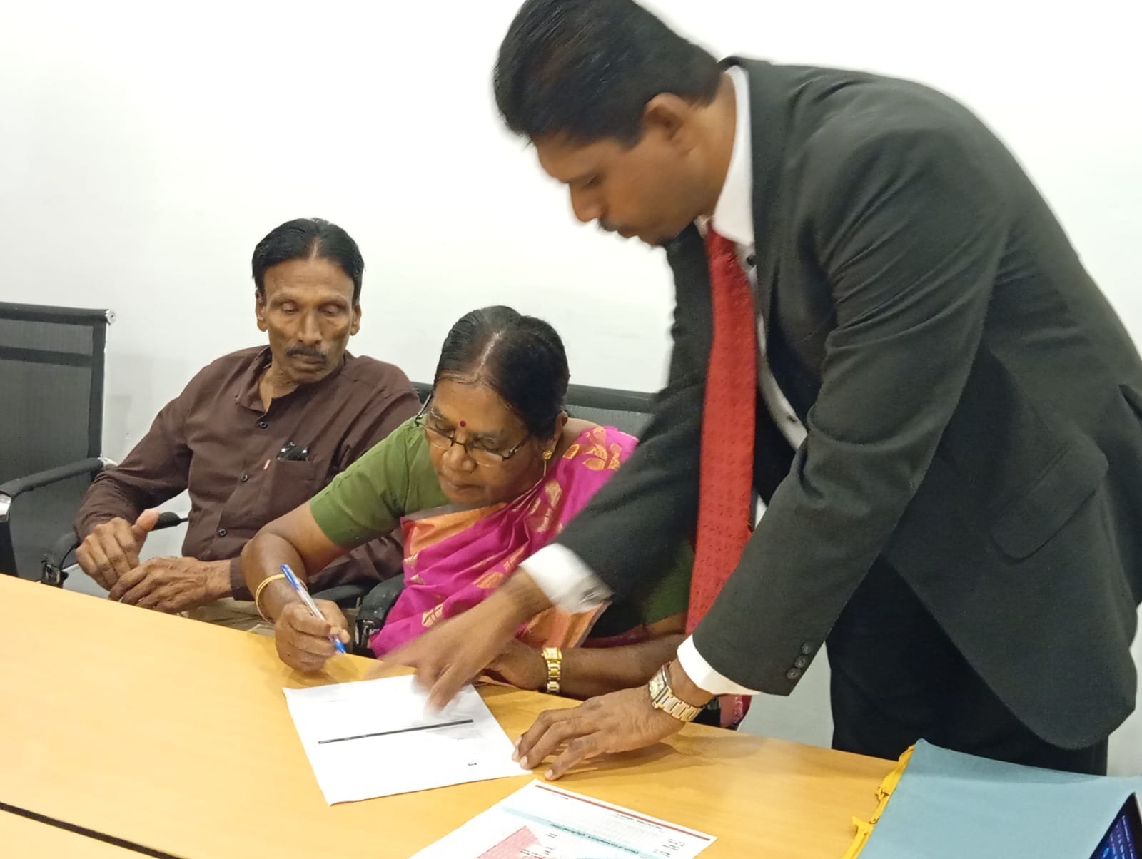 WhatsApp Image 2024-07-25 at 11.00.15 (2)
